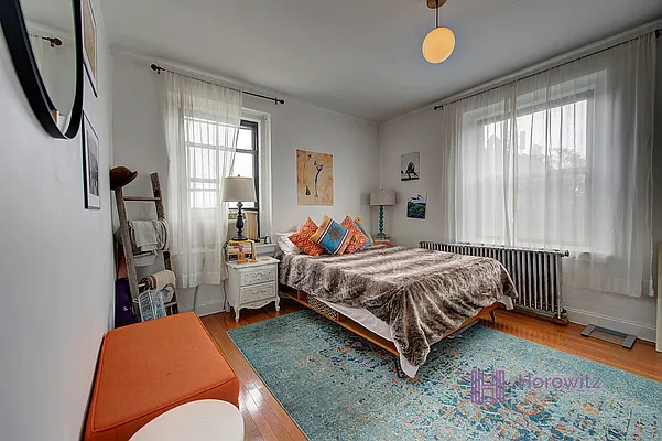 Sold by Horowitz Real Estate | media 9