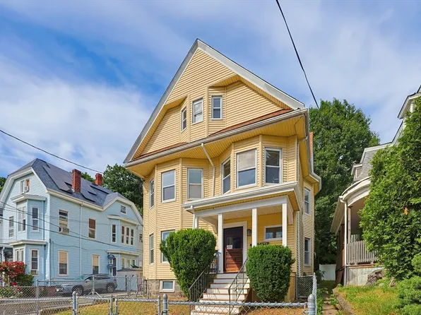 21 John St, Chelsea, MA 02150