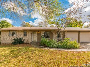 422 E Byrd Blvd, Universal City, TX 78148