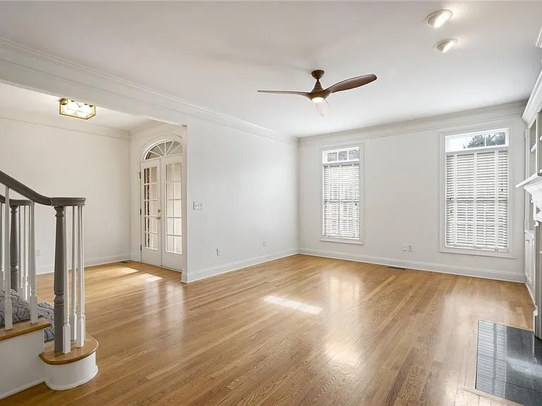 2603 Oglethorpe Cir — Photo 11
