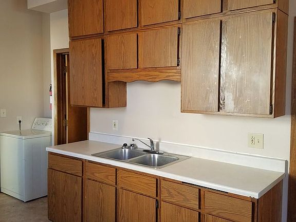 2nd image of 431 Mount Ida St APT 1