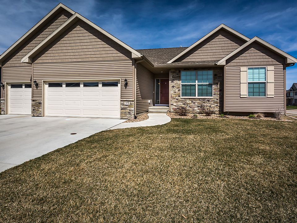 1st image of 605 Fisher Trl