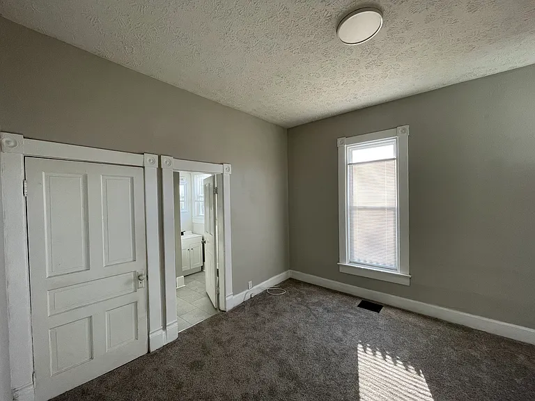 4015 Rookwood Ave — Photo 16