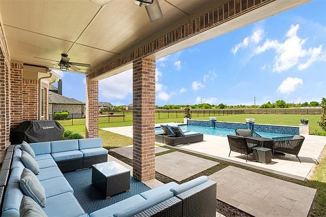 1st image of 6801 Havenhurst Ct