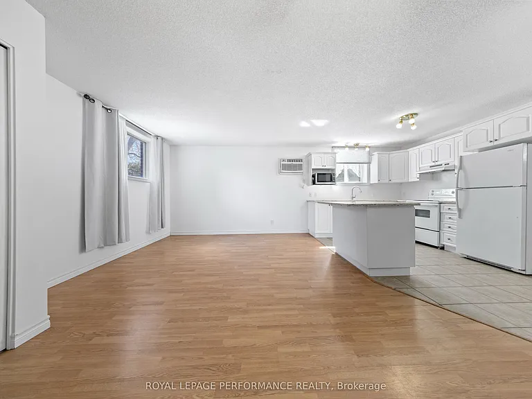 171 Mabel St #5 — Photo 6