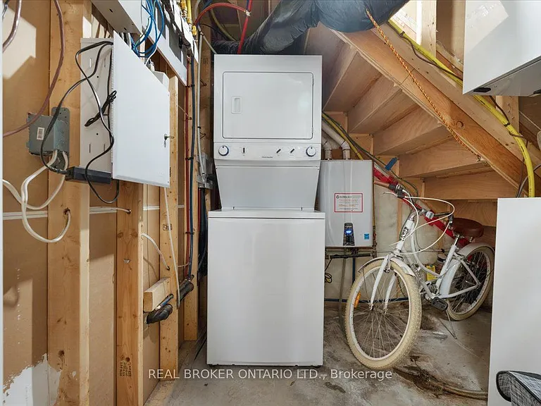 25A Mystic Ave — Photo 13