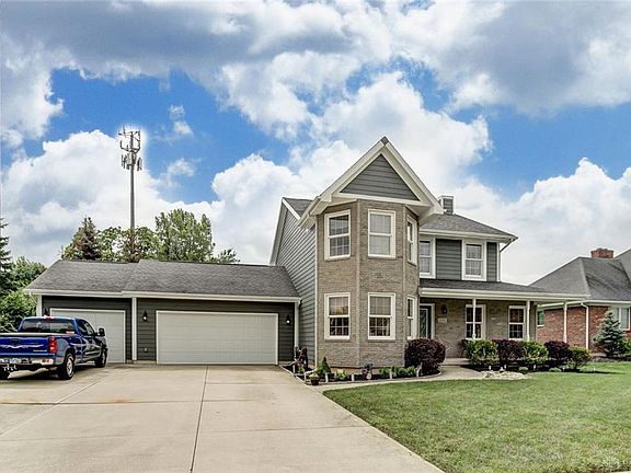 3rd image of 204 Charlie Dr