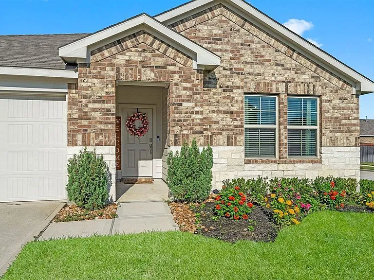 4115 Magliana Ln — Photo 3