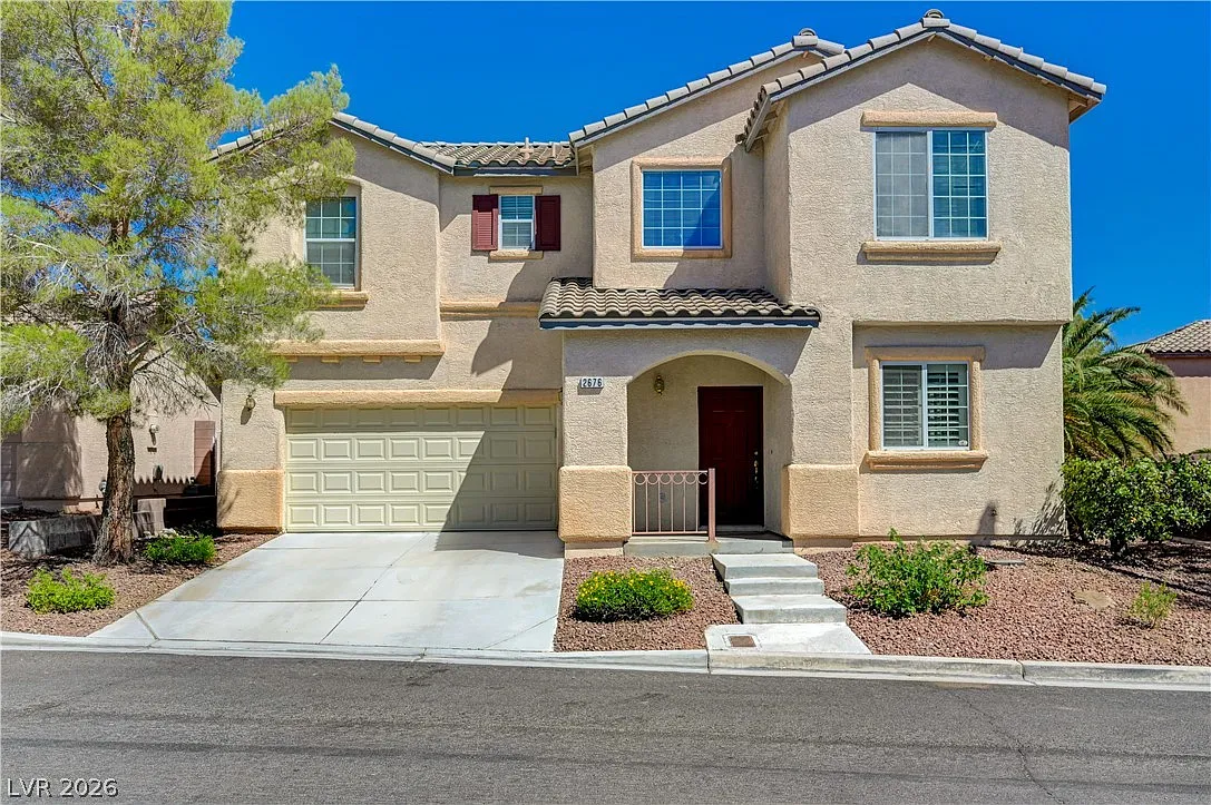3 bed, 2.5 bath, 1467 sqft, $2,010 — Photo 1