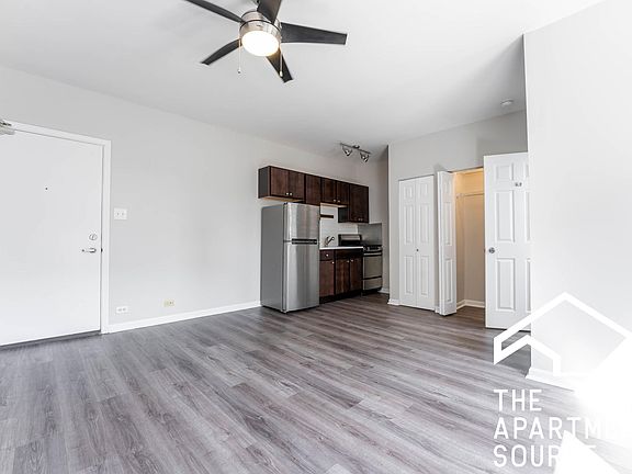 2nd image of 1629 N Humboldt Blvd #4H