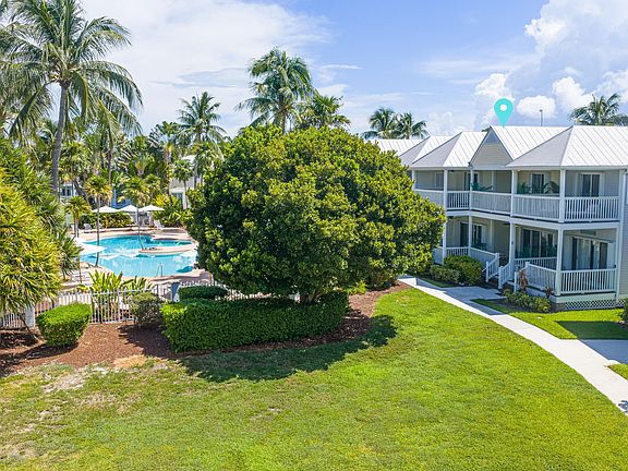 3rd image of 5091 Sunset Village Dr