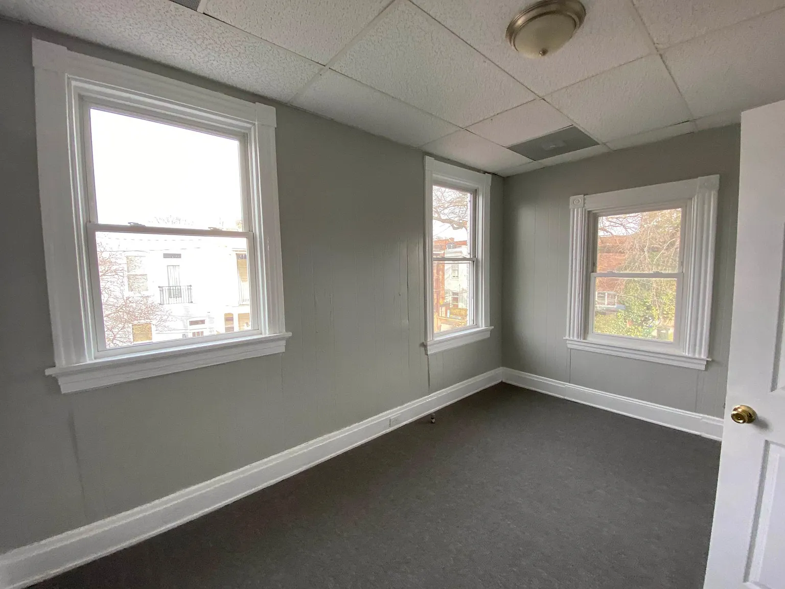 3 bed, 1800 sqft, $2,100 — Photo 2