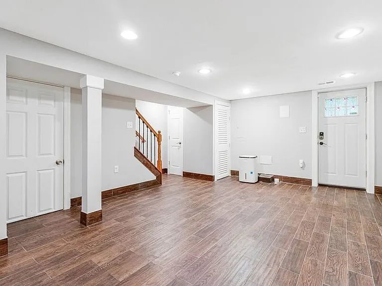 919 Decatur St NW — Photo 44
