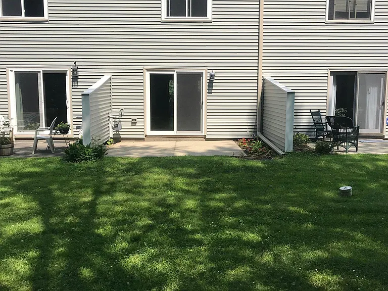 182 Locust Hill Rd — Photo 23