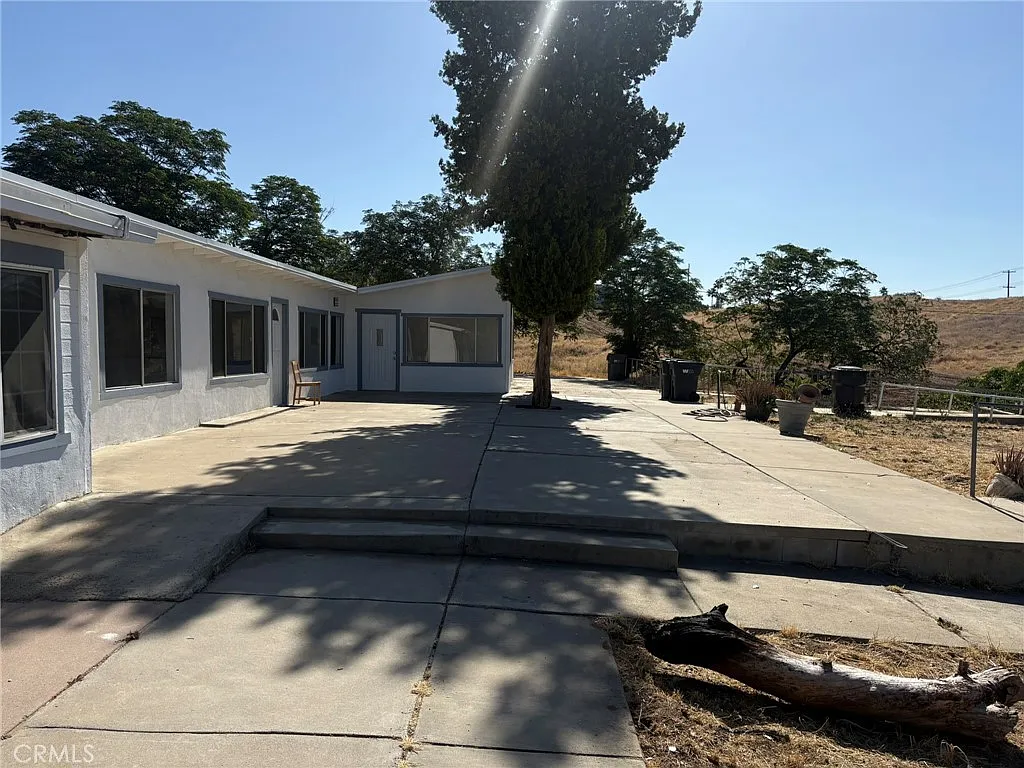 Building Photo - 26371 Ironwood Ave #A