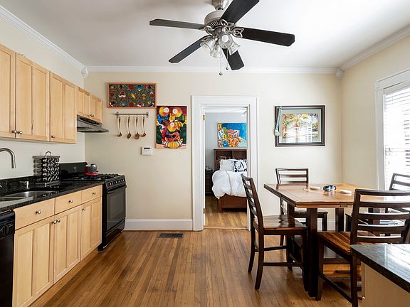 4th image of 861 Charles Allen Dr NE APT B