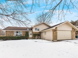 28W775 87th St, Naperville, IL 60564
