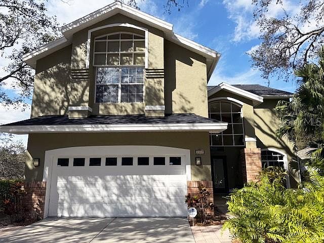 1st image of 2207 Green Oaks Ln