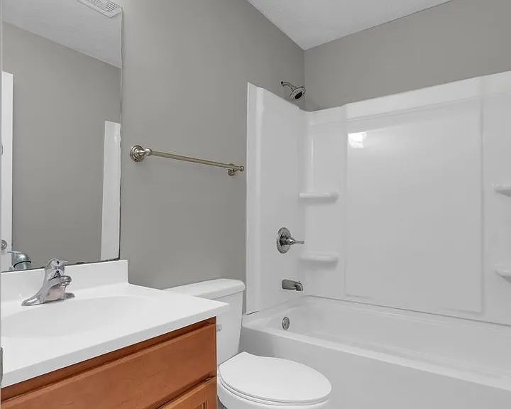Jacobs Landing Apartments — Photo 21
