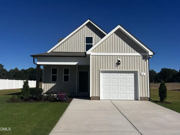 12 W Coulter Ct, Selma, NC 27576