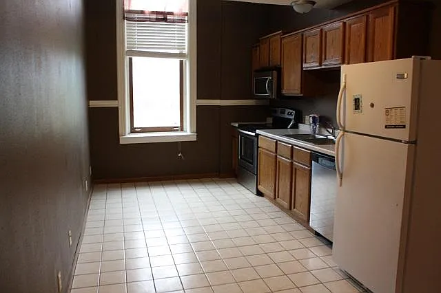 1 bed, 700 sqft, $875 — Photo 4