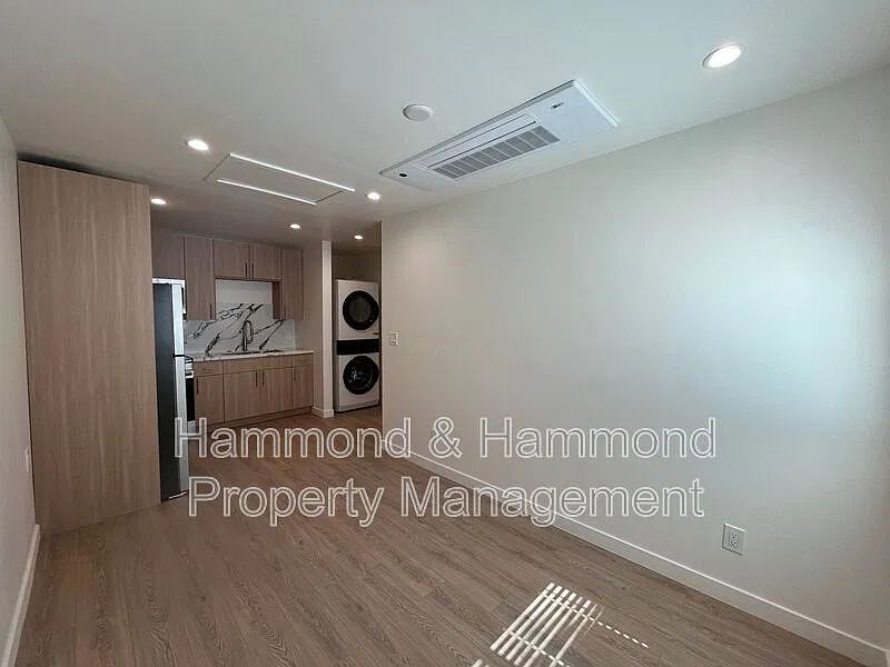 1 bed, 1.0 bath, 410 sqft, $2,295 — Photo 4