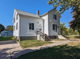 702 S Warner St, Bay City, MI 48706