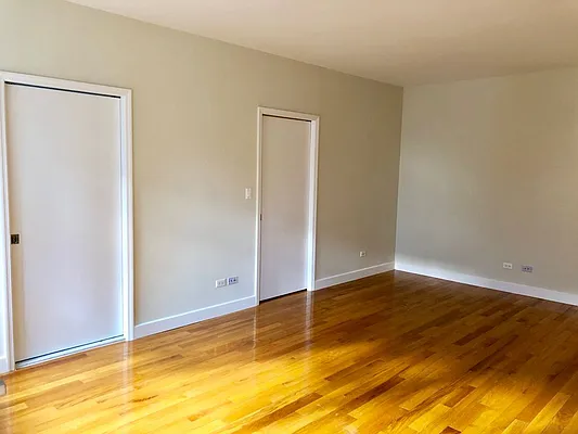 Rented by Stonehenge NYC LLC | media 13