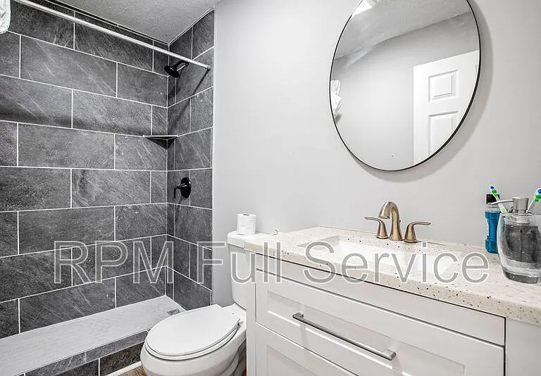 1002 N Maple St #A — Photo 31