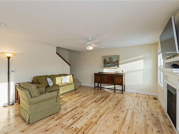 3rd image of 5168 NW 58th Ave