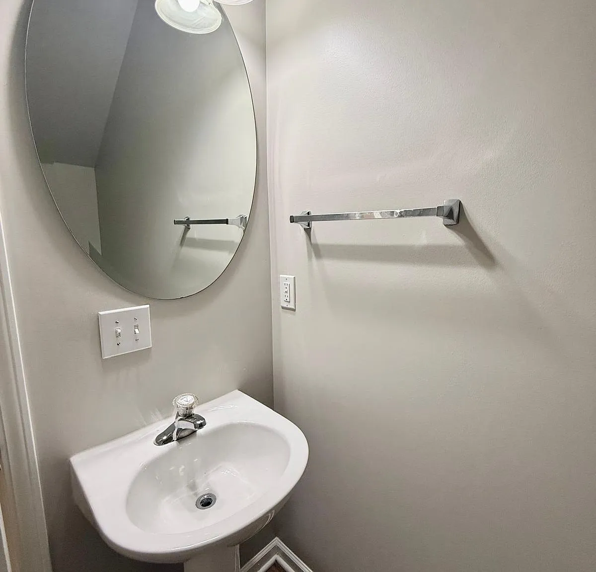 3 bed, 2.5 bath, 1549 sqft, $1,850 — Photo 4