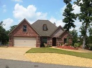 28 Maravilla Way, Hot Springs Village, AR 71909