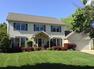 2402 Knowlton Dr, Dundee, IL 60118