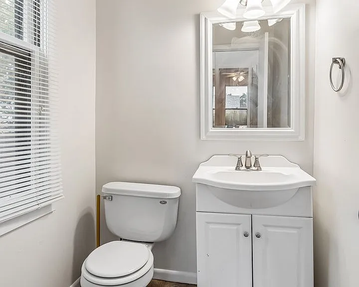 535 N Pebble St — Photo 20