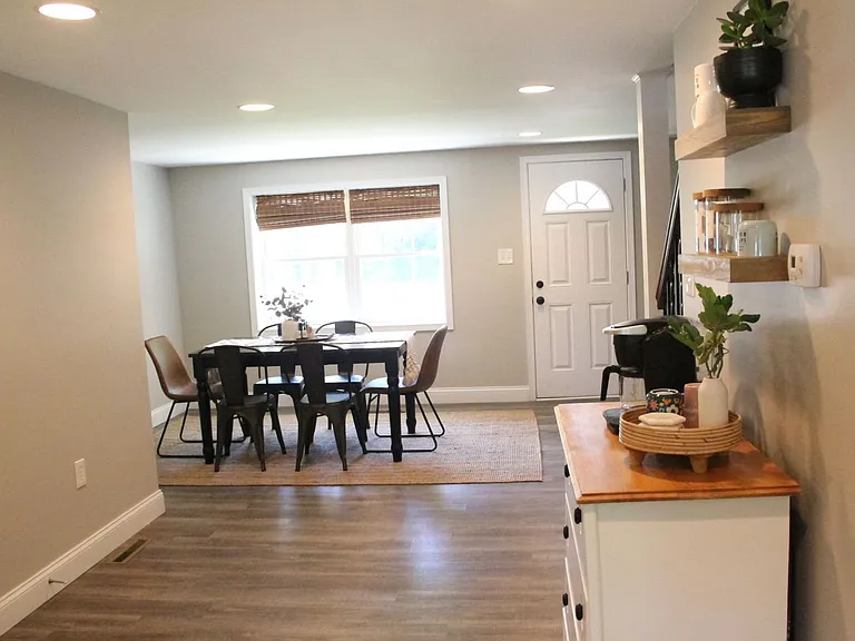 155 W Main St — Photo 6