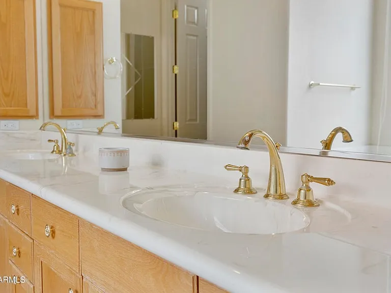 9514 E Cavalry Dr — Photo 29