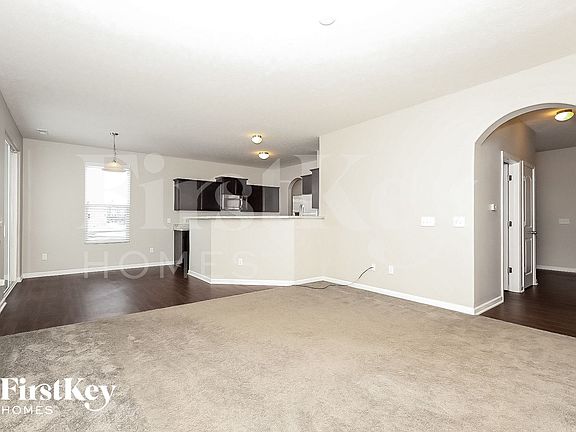 4th image of 5609 Alliance Way