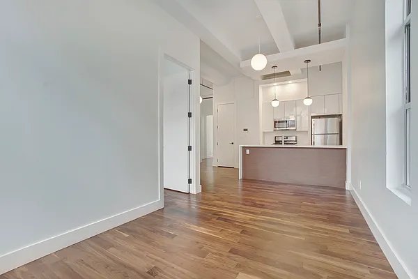 Rented by EXR | media 5