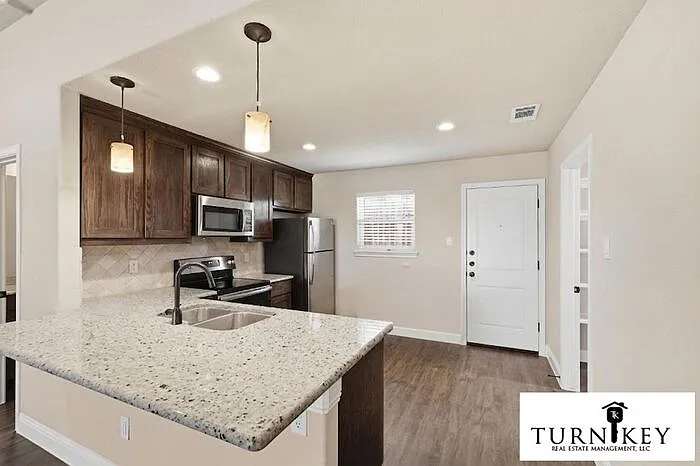 1325 White Sand Dr — Photo 5