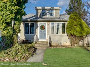 358 Gulden St, Keyport, NJ 07735