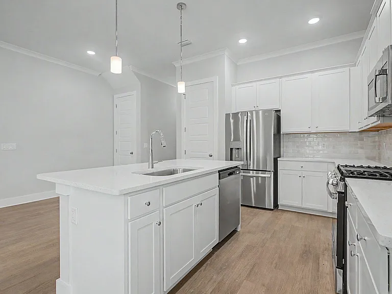 4065 Four Oaks Blvd — Photo 24