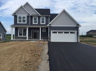 1610 Wind Flower Rd, Chambersburg, PA 17202