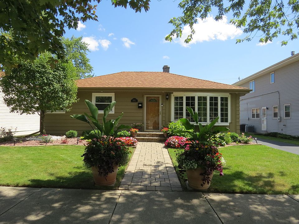 1st image of 8941 S 51st Ave
