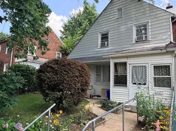 1127 Keystone Rd, Chester, PA 19013