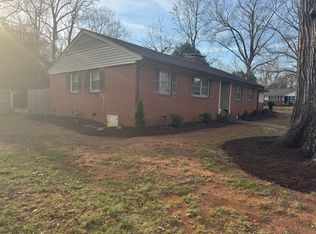 917 Onslow Dr, Greensboro, NC 27408
