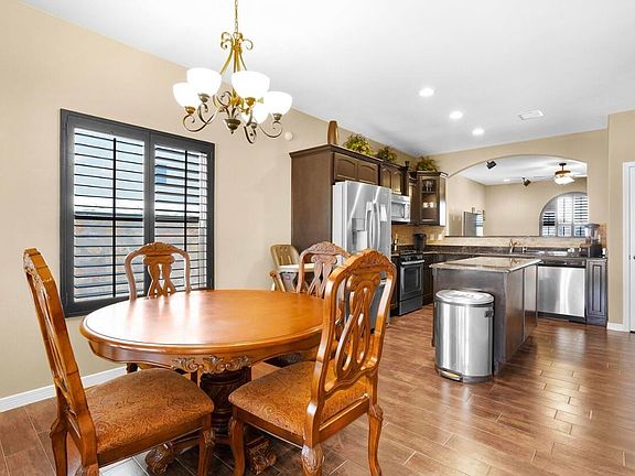 4th image of 12709 Cozy Cove Ave