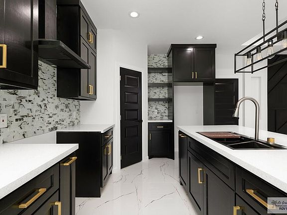 4th image of 6049 Dakota Rose Cir