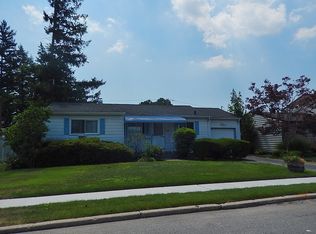 107 Morton Blvd, Plainview, NY 11803