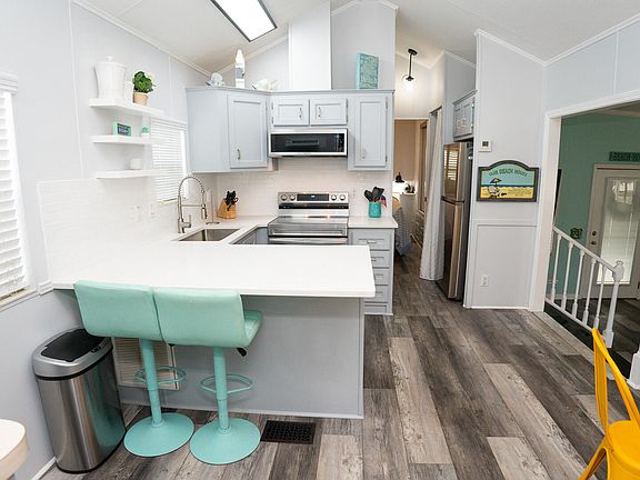 5th image of 1219 Navy Blvd #133