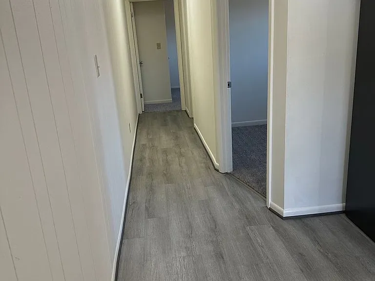 420 Albemarle Ave SW #5 — Photo 3